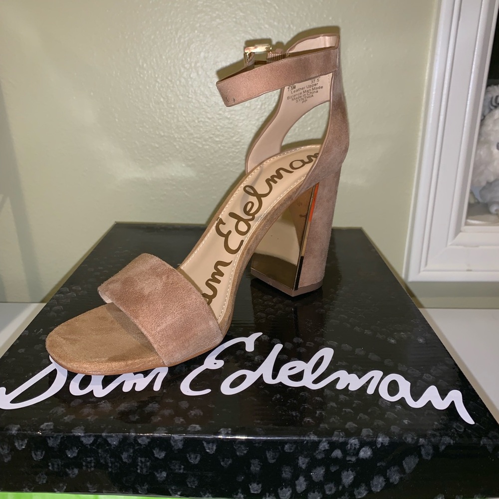 Band new! Sam Edelman Ankle Strap Sandal with box
